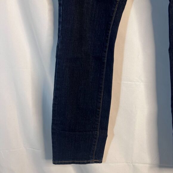 Old Navy "The Flirt" Dark Wash Non Destructed Skinny Jeans Size 6 Short - Picture 5 of 9